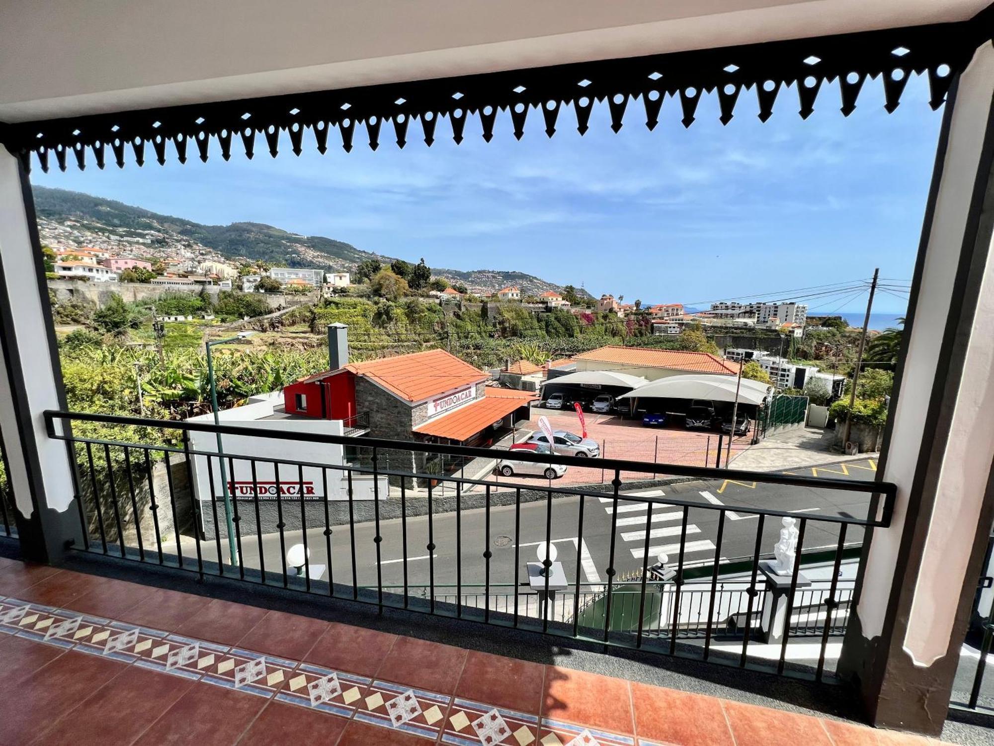 4-Bed Beautiful Villa w View&Private Parking Funchal  Esterno foto